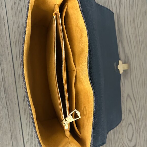 Guaranteed Authentic Louis Vuitton Clapton PM Damier Ebene Crossbody Canvas Noir - Picture 9 of 15